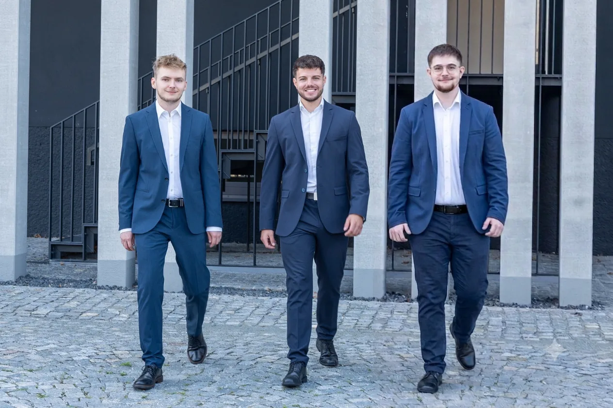Die Geschäftsführung von Neon – Software & Consulting: Adrian Brunninger, Ing. Andreas Sturm und Fabian Hainzinger