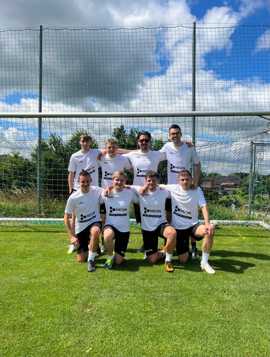 Neon-Team beim Kleinfeldturnier in Diersbach 2025