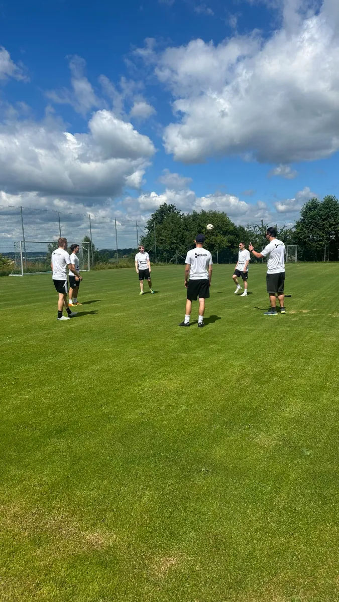 Neon-Team beim Kleinfeldturnier in Diersbach 2025